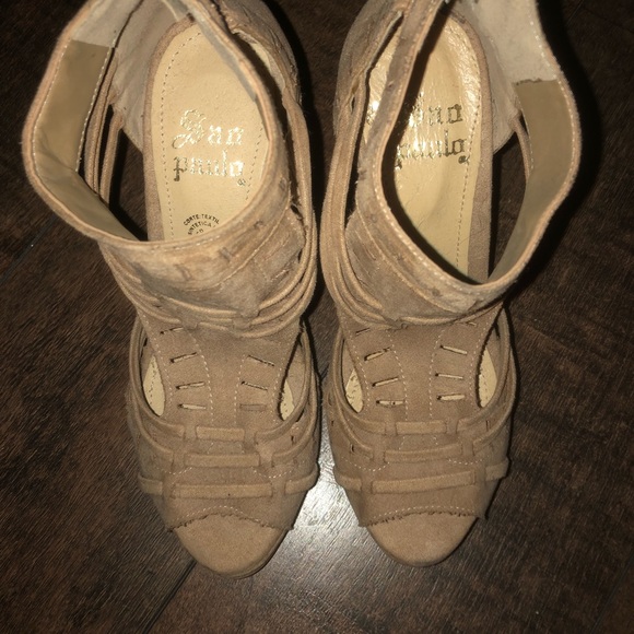Tan Suede material High Heels - Picture 4 of 5